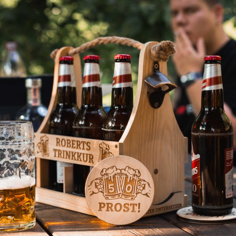 Bierträger aus Holz mit Namen - Trinkkur KreativerOnkel