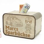Kinderspardose aus Holz mit Namen - Polizist P03-25 KreativerOnkel.de